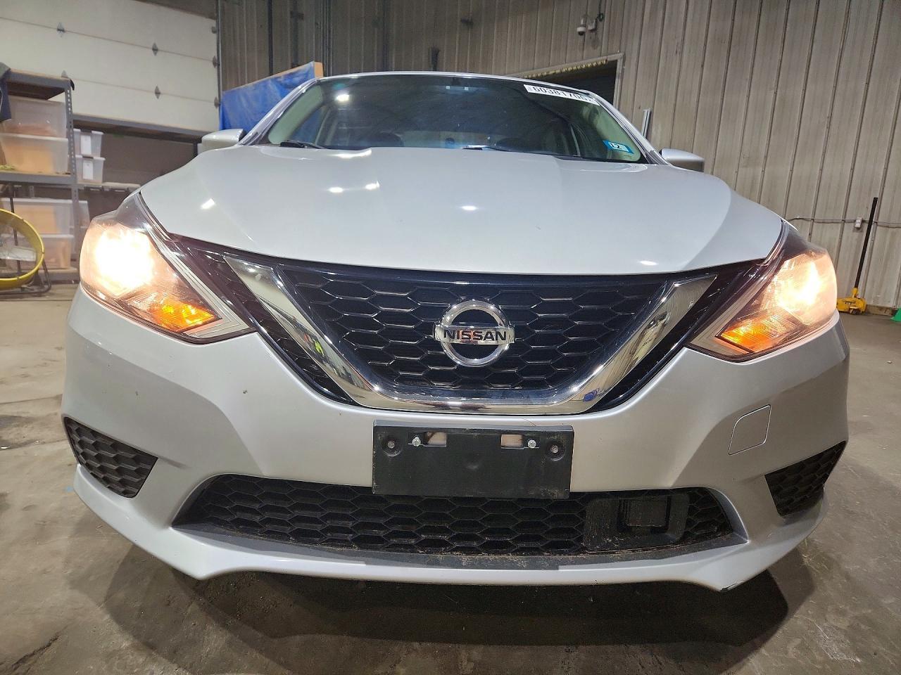 2019 Nissan Sentra S - zdjęcie 5