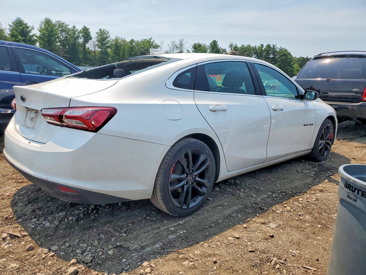 2021 Chevrolet Malibu Lt - zdjęcie 3