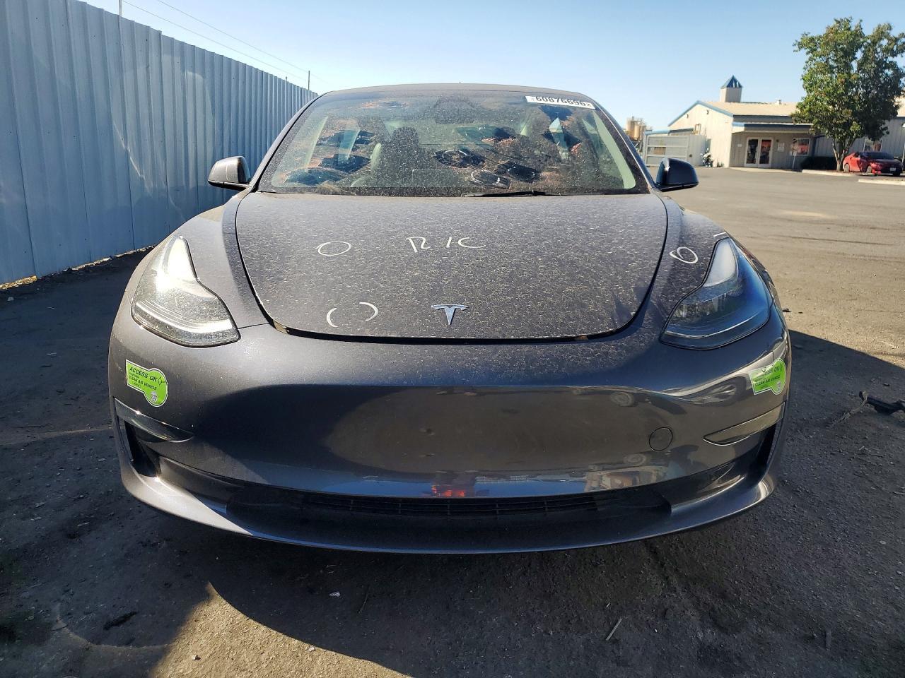 2023 Tesla Model 3 - zdjęcie 5