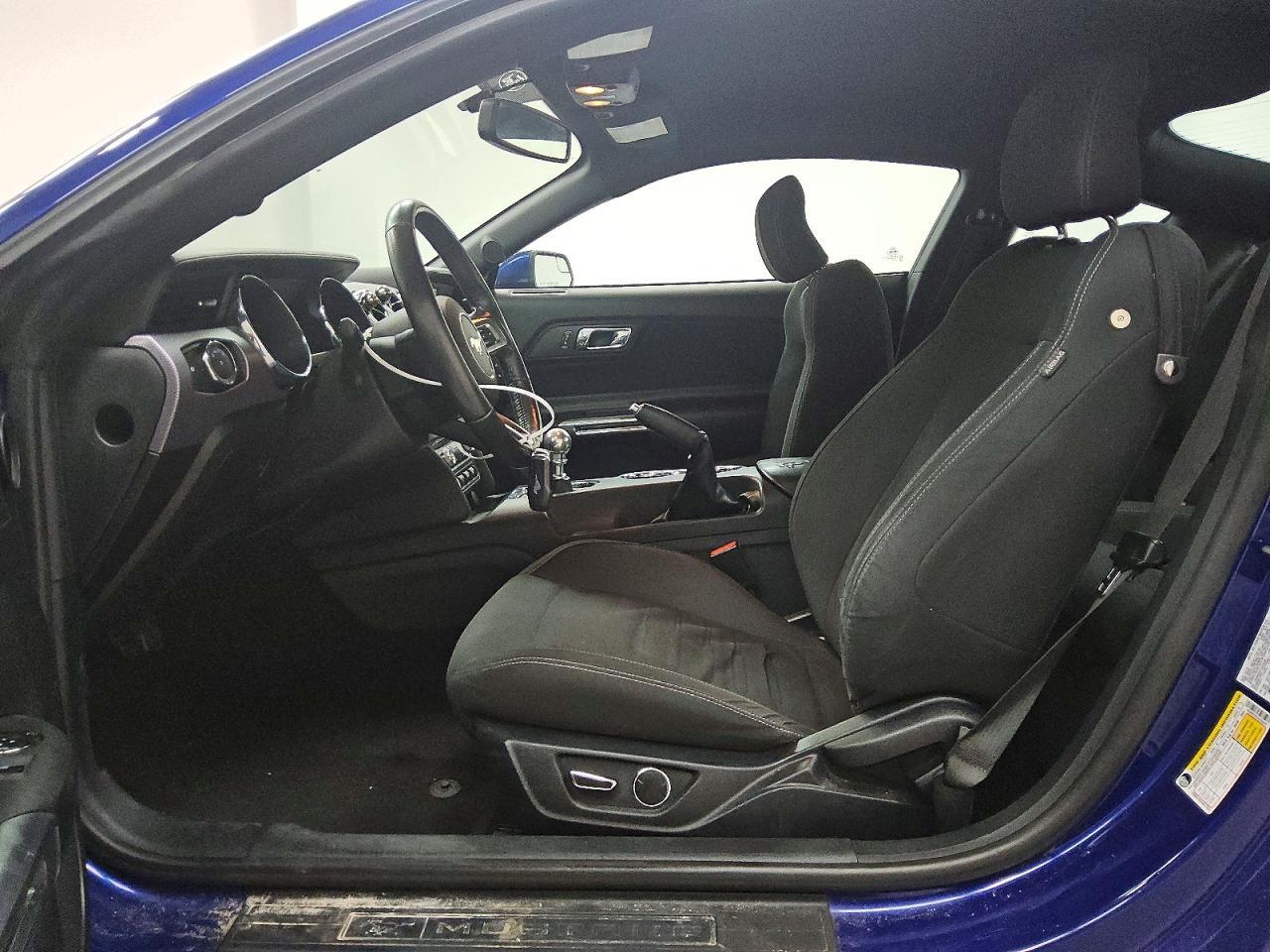 2016 Ford Mustang - zdjęcie 7