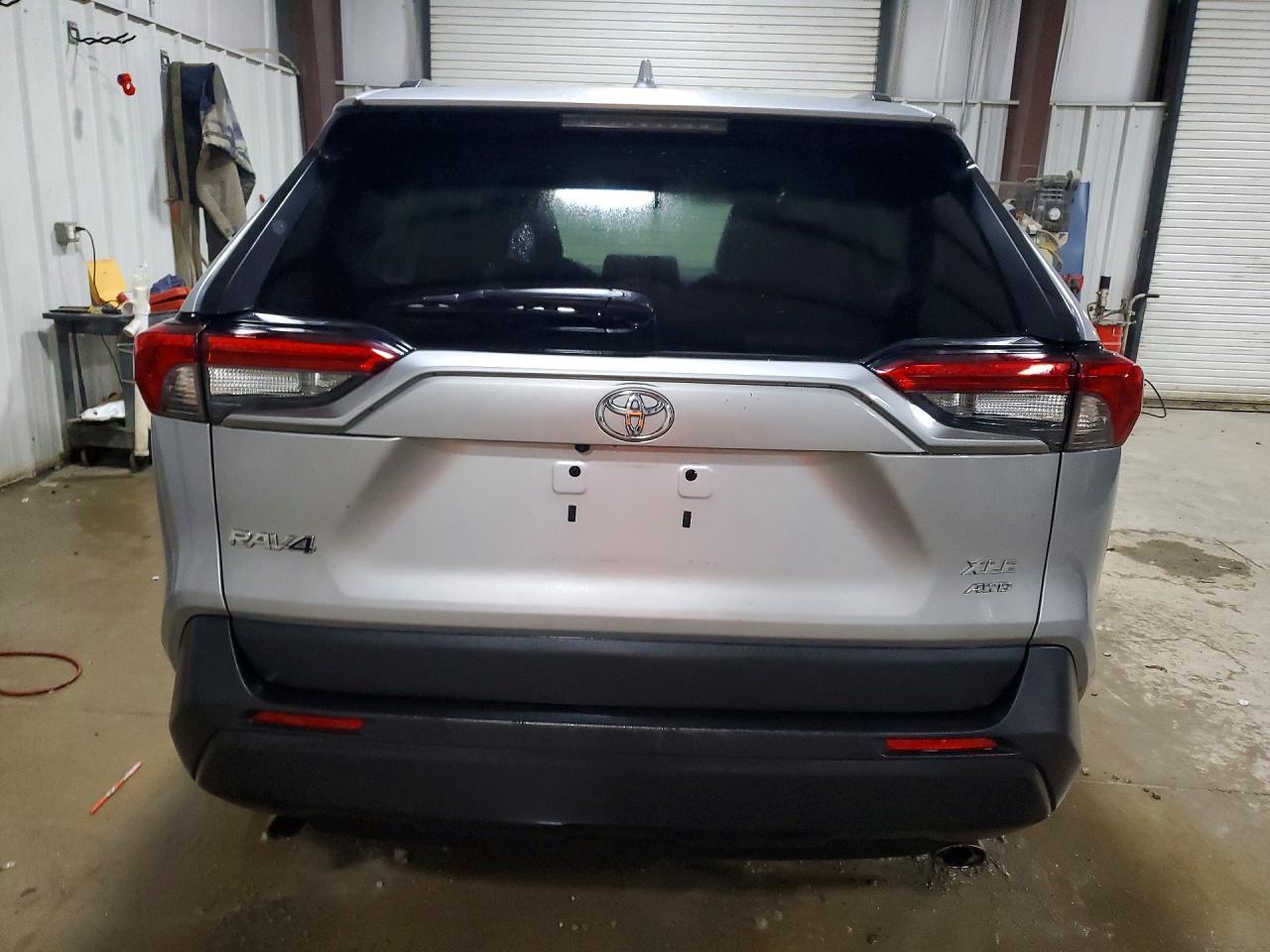 2021 Toyota Rav4 Xle Premium - zdjęcie 6
