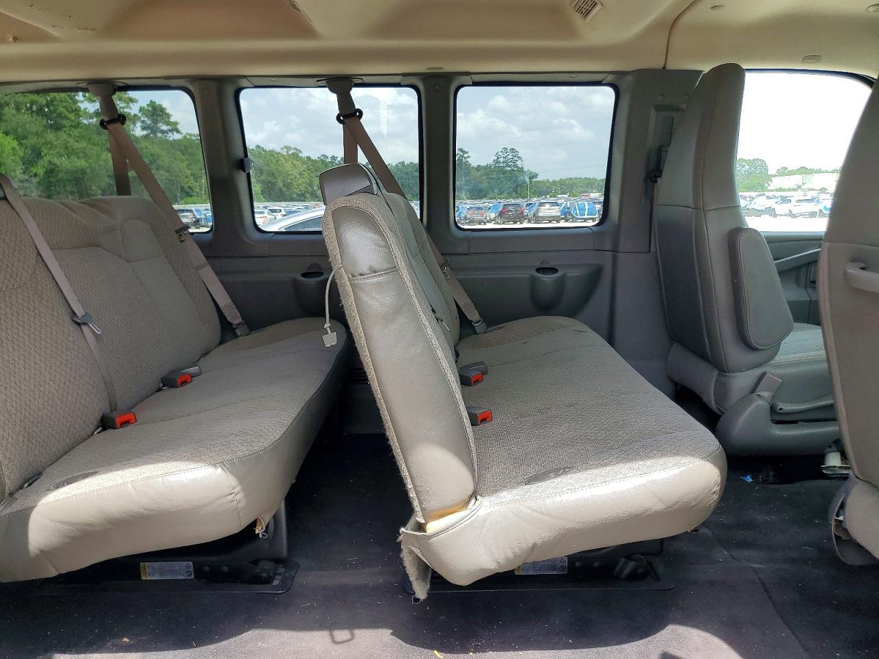 2020 Chevrolet Express G3500 Lt - zdjęcie 11