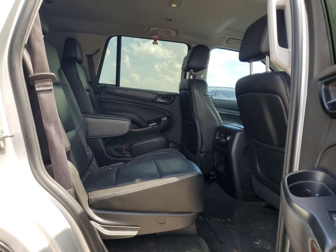 2015 Chevrolet Tahoe C1500 Lt - zdjęcie 11