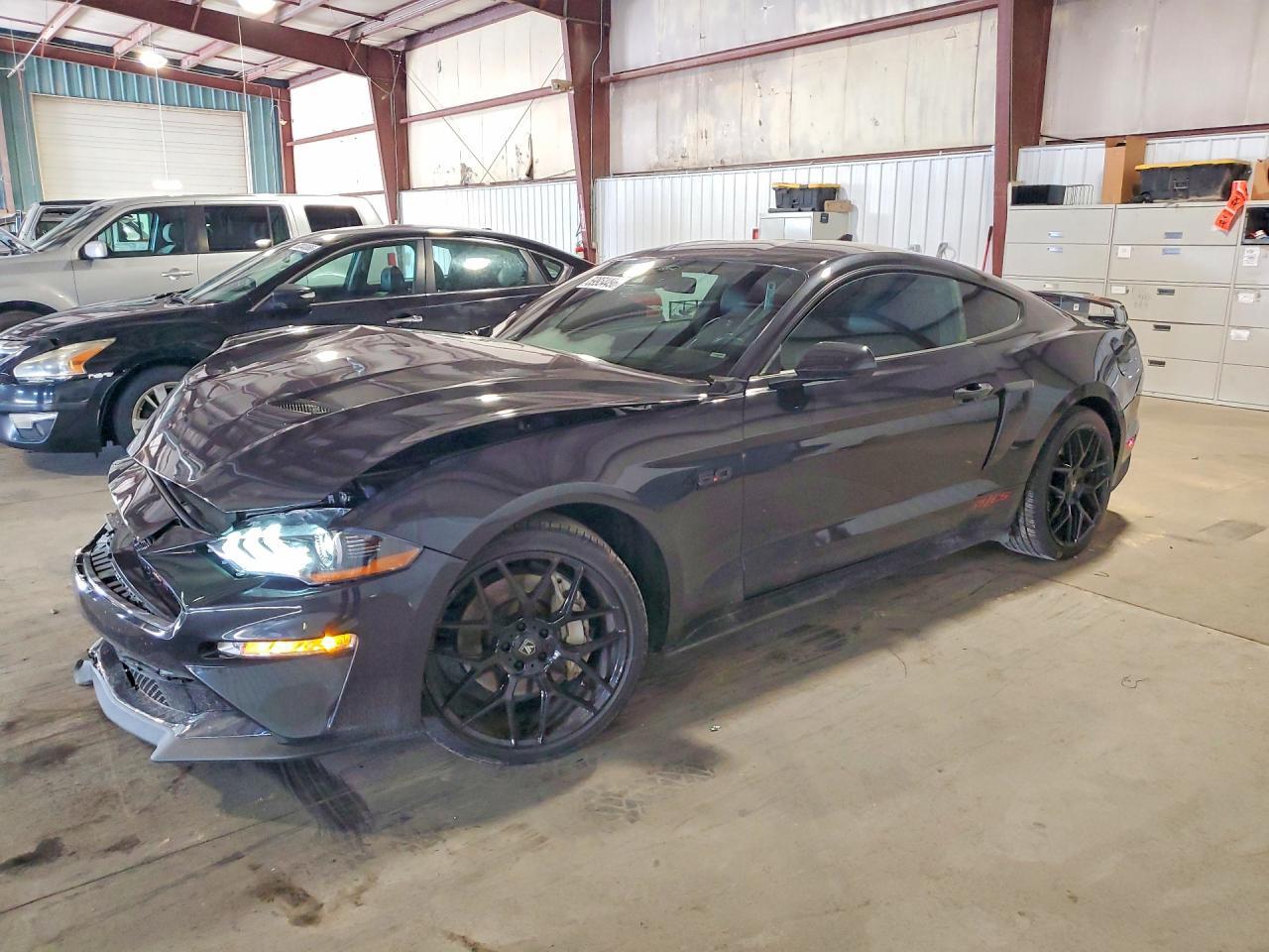 2022 Ford Mustang Gt - zdjęcie główne
