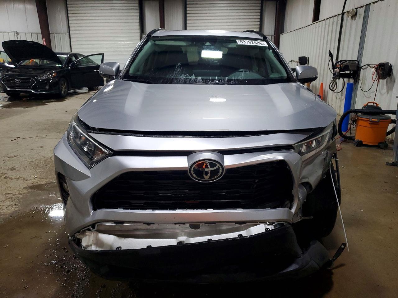 2021 Toyota Rav4 Xle Premium - zdjęcie 5