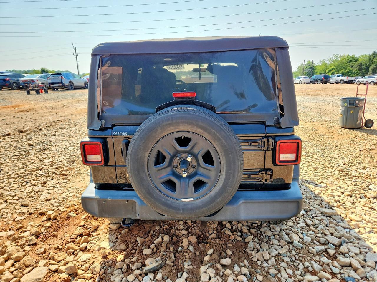 2019 Jeep Wrangler Unlimited Sport - zdjęcie 6