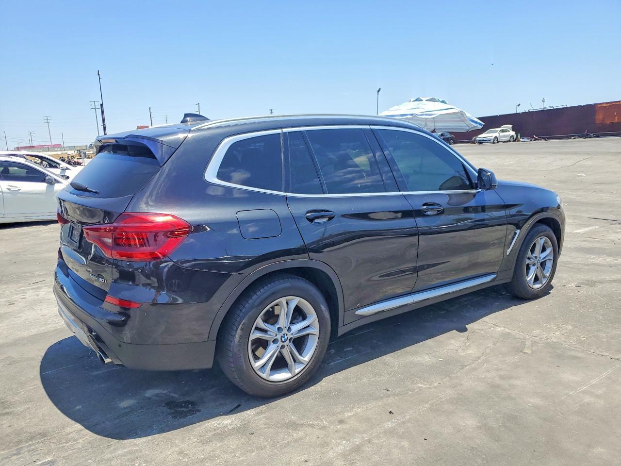2020 BMW X3 Sdrive30I - zdjęcie 3