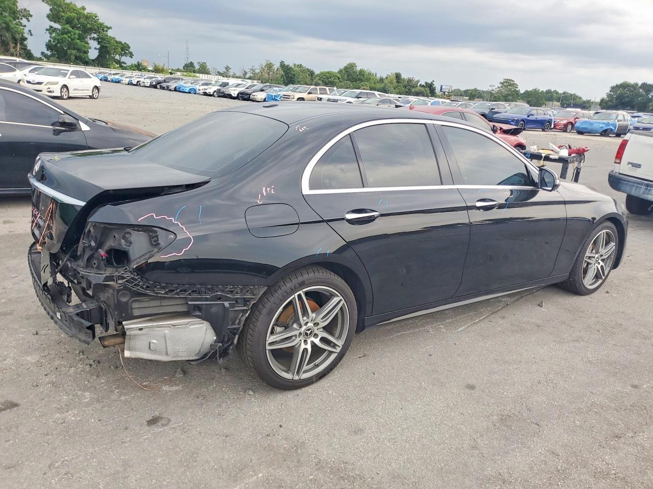 2018 Mercedes-Benz E 300 - zdjęcie 3
