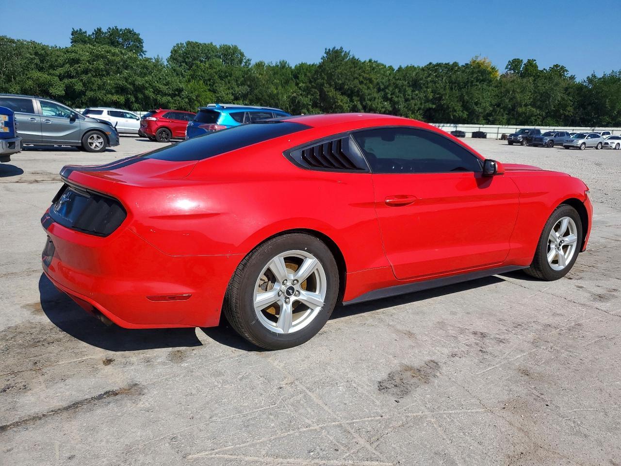 2015 Ford Mustang - zdjęcie 3