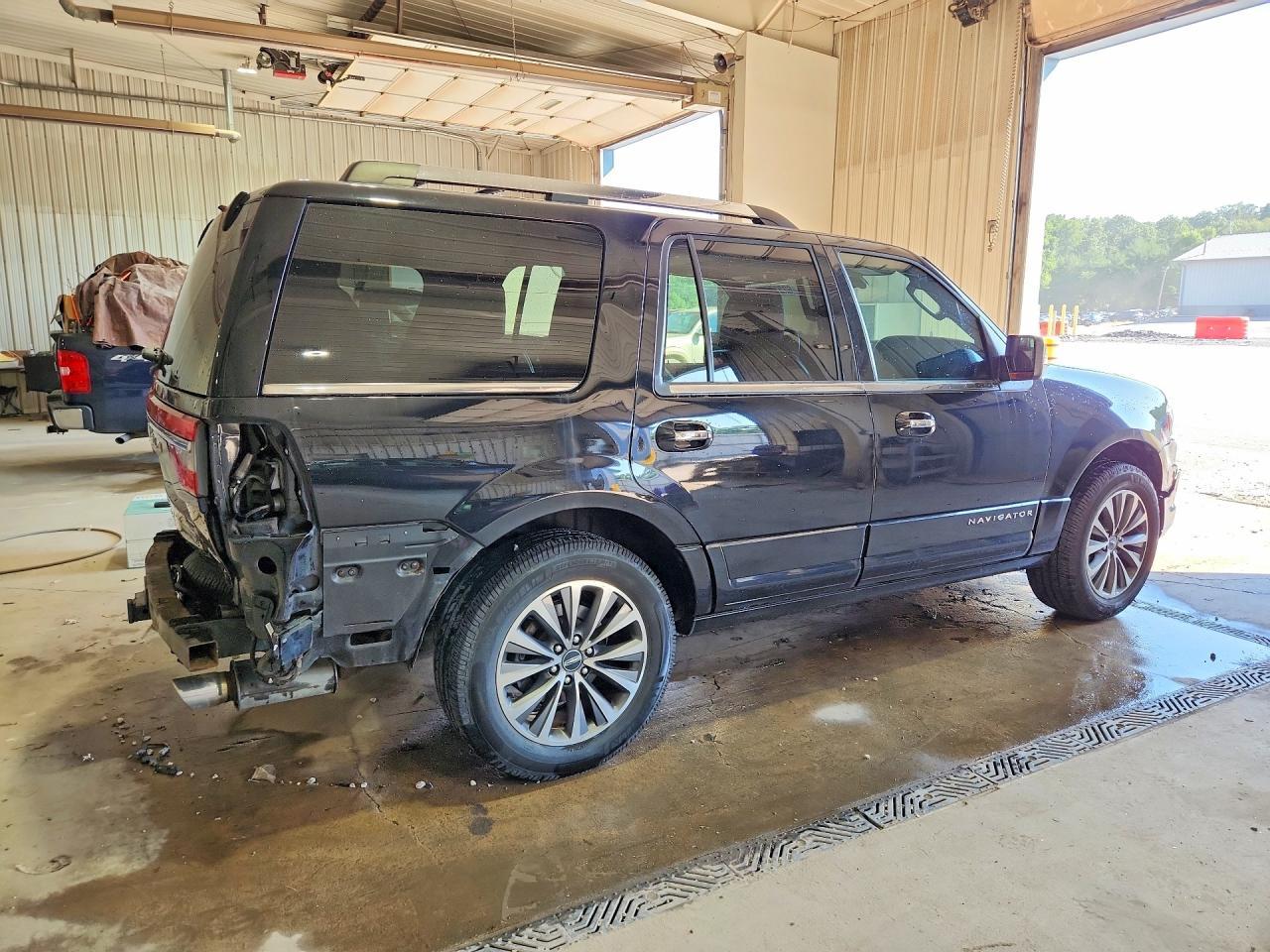 2016 Lincoln Navigator Select - zdjęcie 3