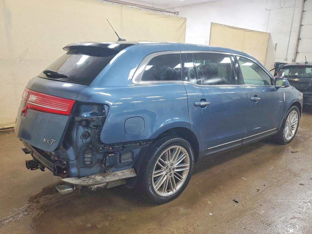 2018 Lincoln Mkt - zdjęcie 3