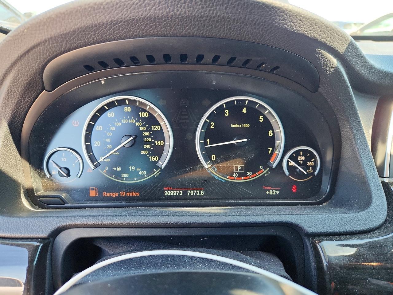 2014 BMW Seria 5 535i - zdjęcie 9