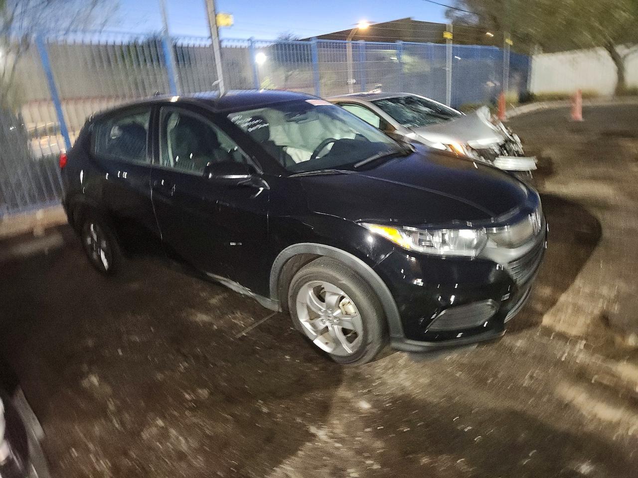 2019 Honda Hr-V Lx - zdjęcie 4