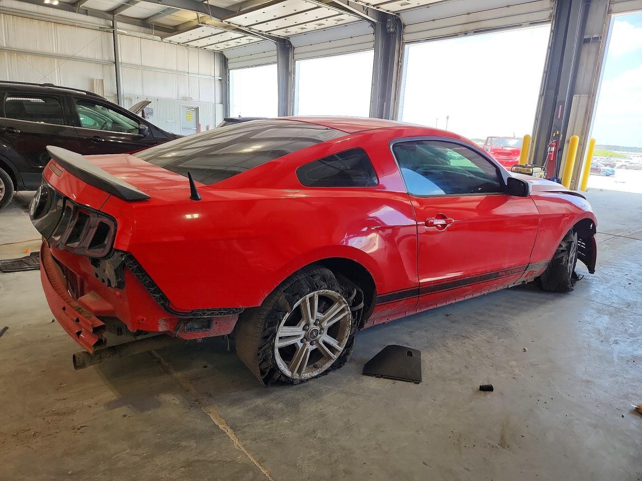 2013 Ford Mustang - zdjęcie 3