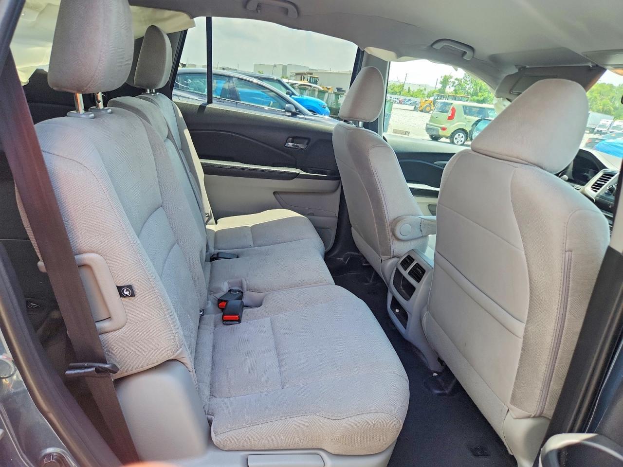 2019 Honda Pilot Lx - zdjęcie 11