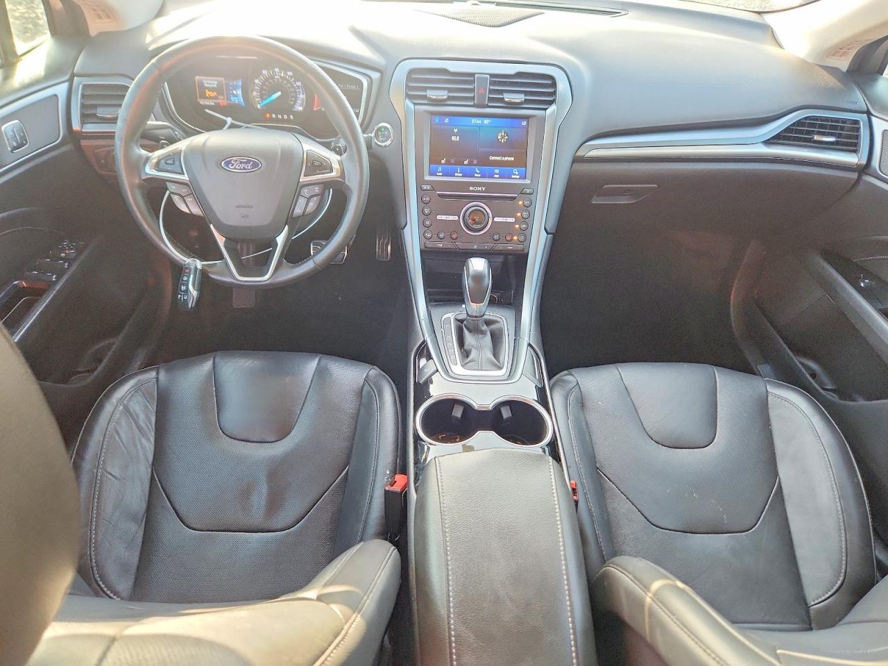 2016 Ford Fusion Titanium - zdjęcie 8
