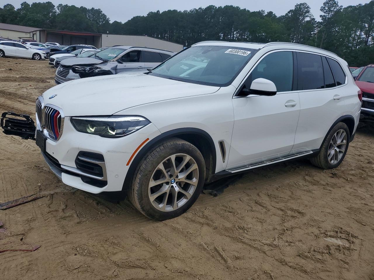 2023 BMW X5 xDrive40I - zdjęcie główne