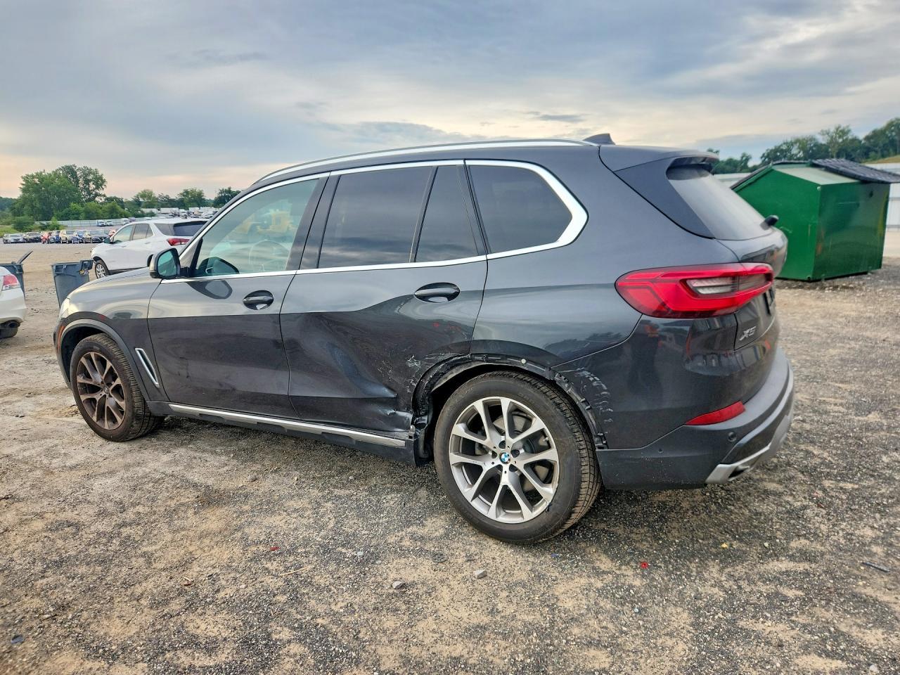 2019 BMW X5 xDrive40I - zdjęcie 2