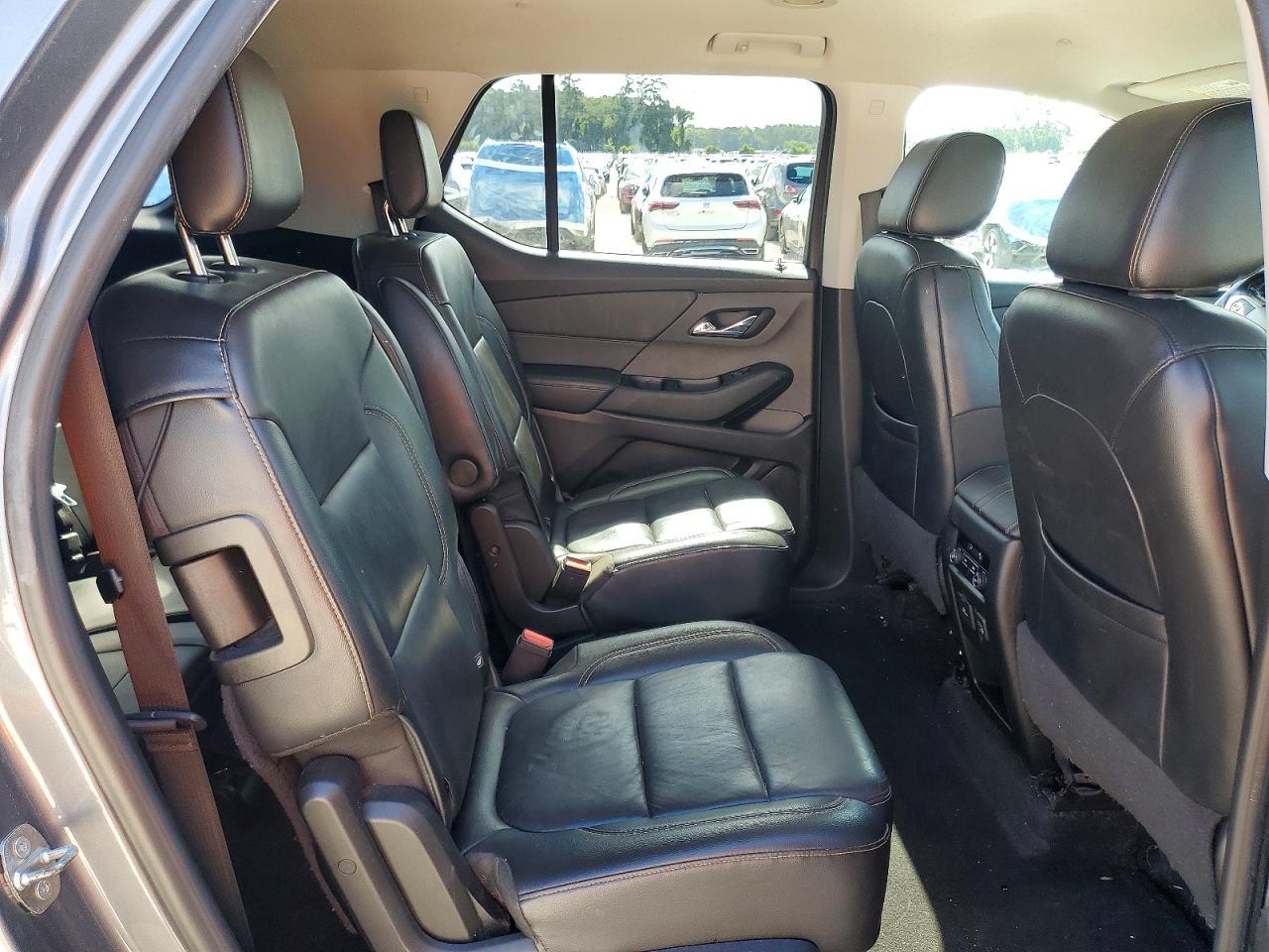 2018 Chevrolet Traverse Lt - zdjęcie 11