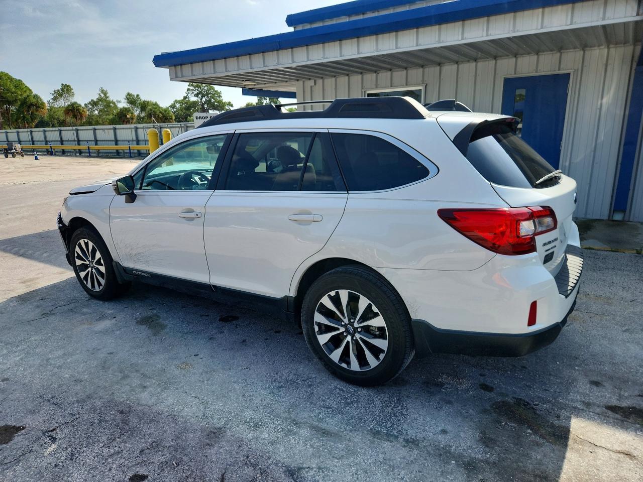2017 Subaru Outback 2.5I Limited - zdjęcie 2