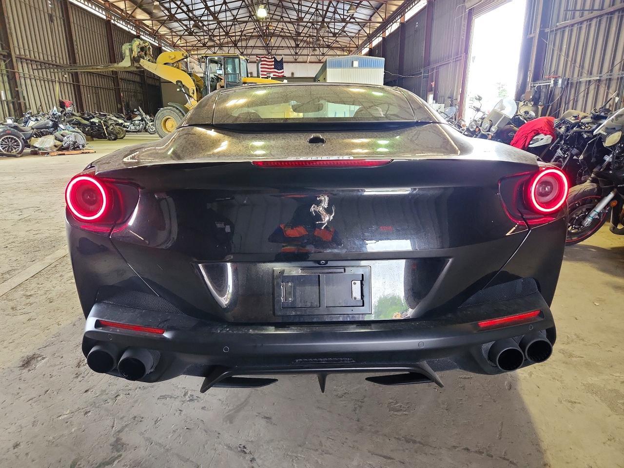 2019 Ferrari Portofino - zdjęcie 6