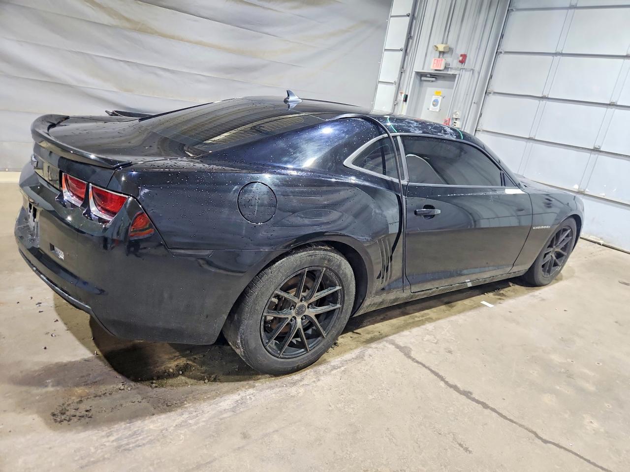 2013 Chevrolet Camaro Ls - zdjęcie 3