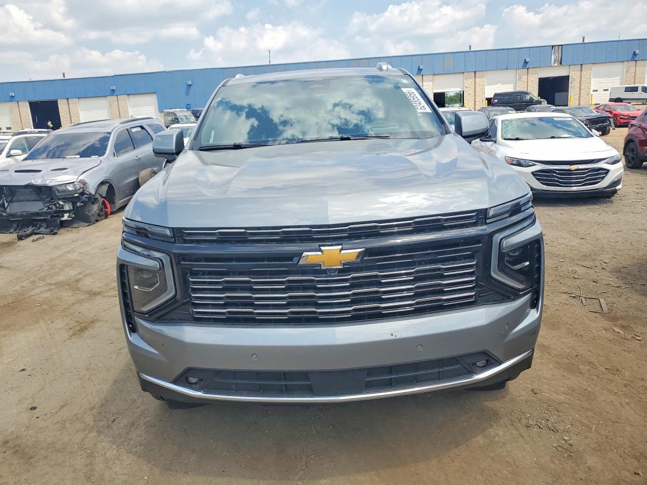2026 Chevrolet Suburban K1500 High Country - zdjęcie 5