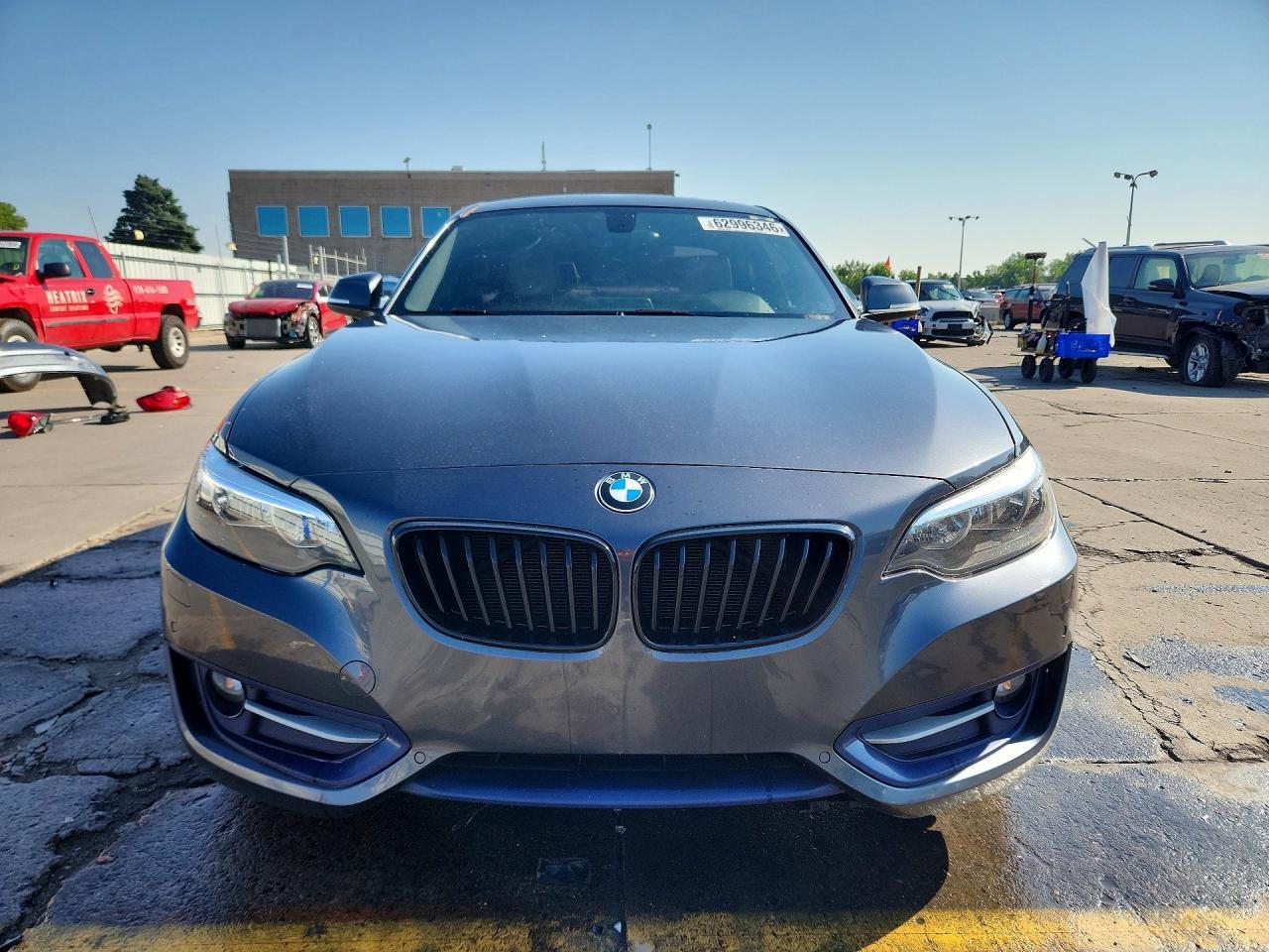 BMW Seria 2 - zdjęcie 5