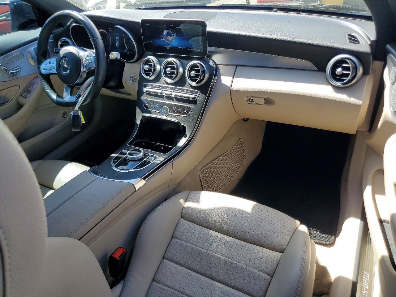2019 Mercedes-Benz C 300 - zdjęcie 8