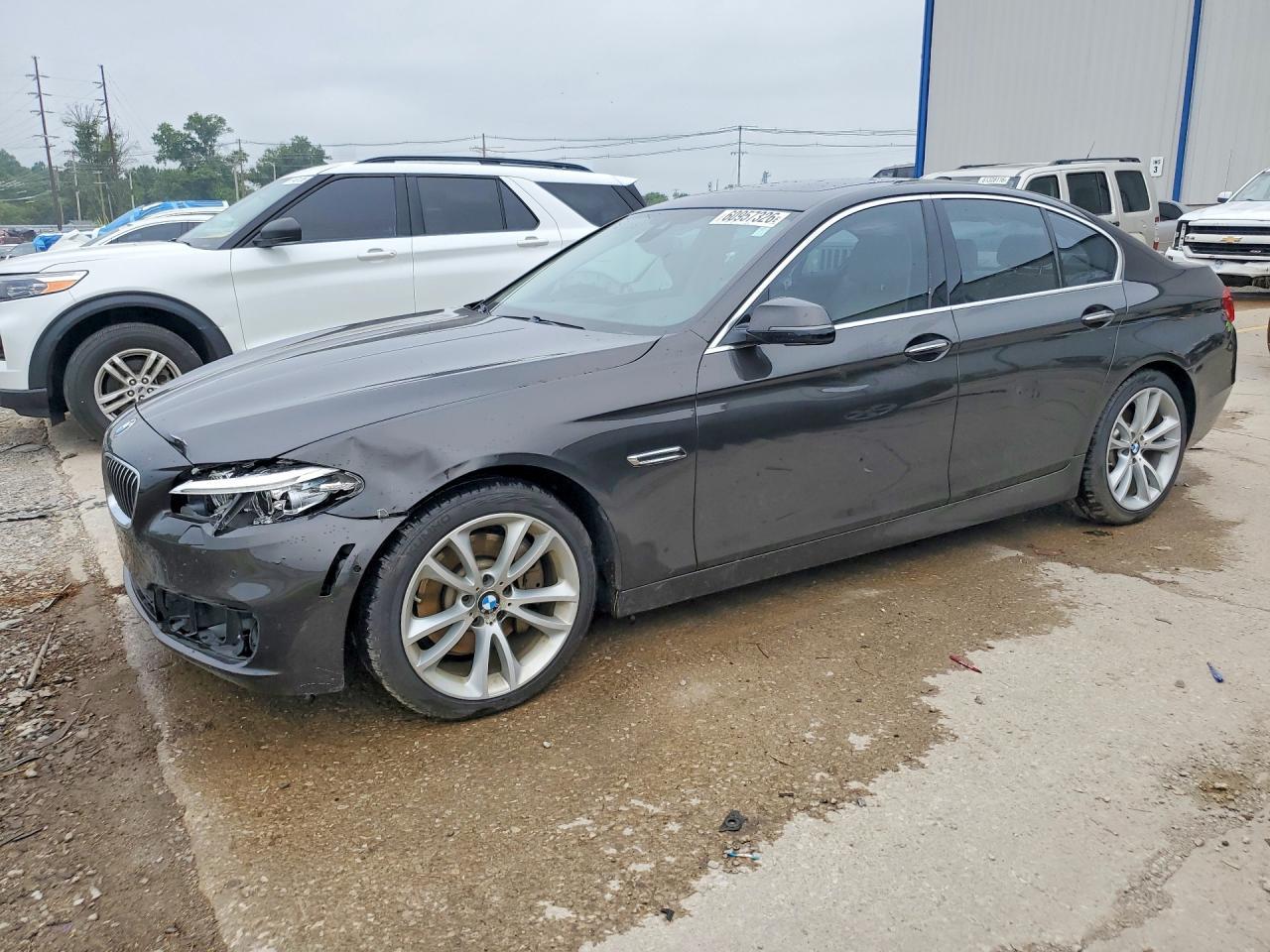 2014 BMW Seria 5 535i - zdjęcie główne