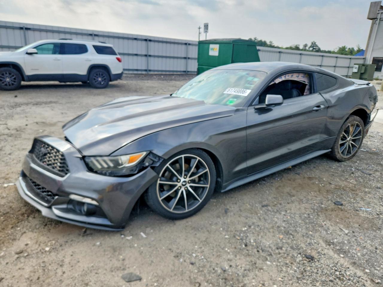 Ford Mustang - zdjęcie 1