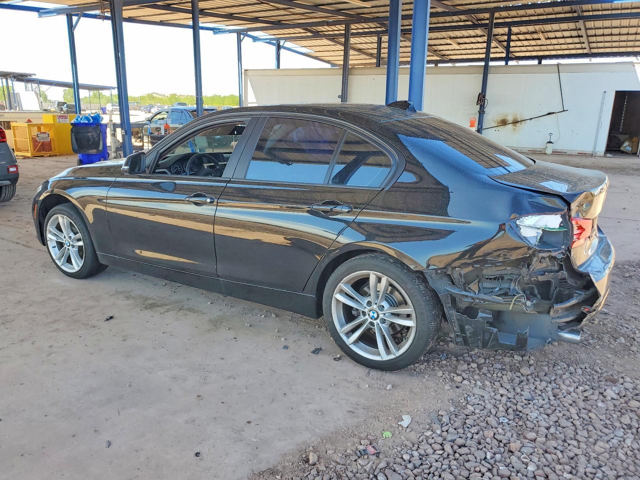 2018 BMW 320 I - zdjęcie 2