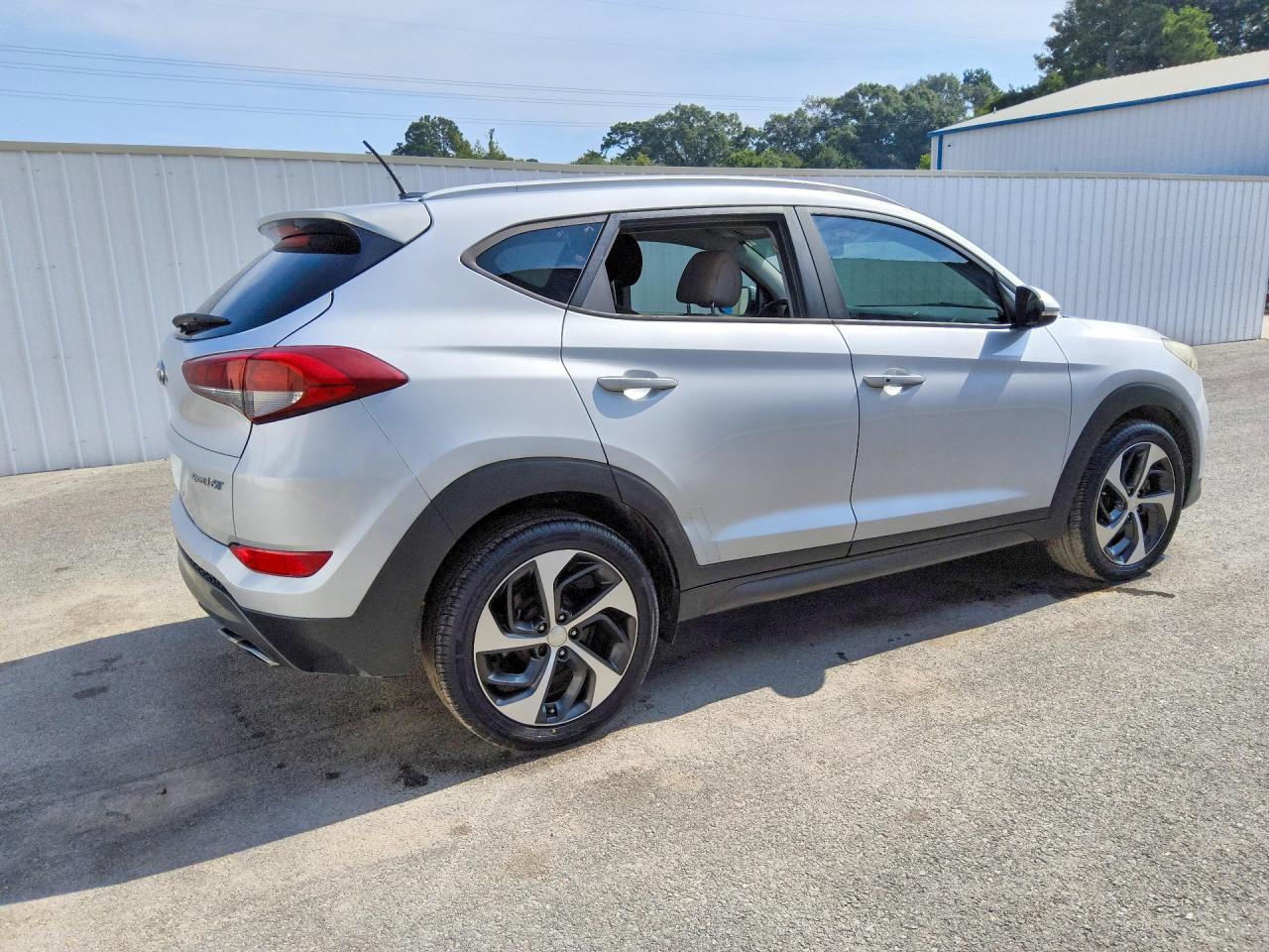 2016 Hyundai Tucson Sport - zdjęcie 3