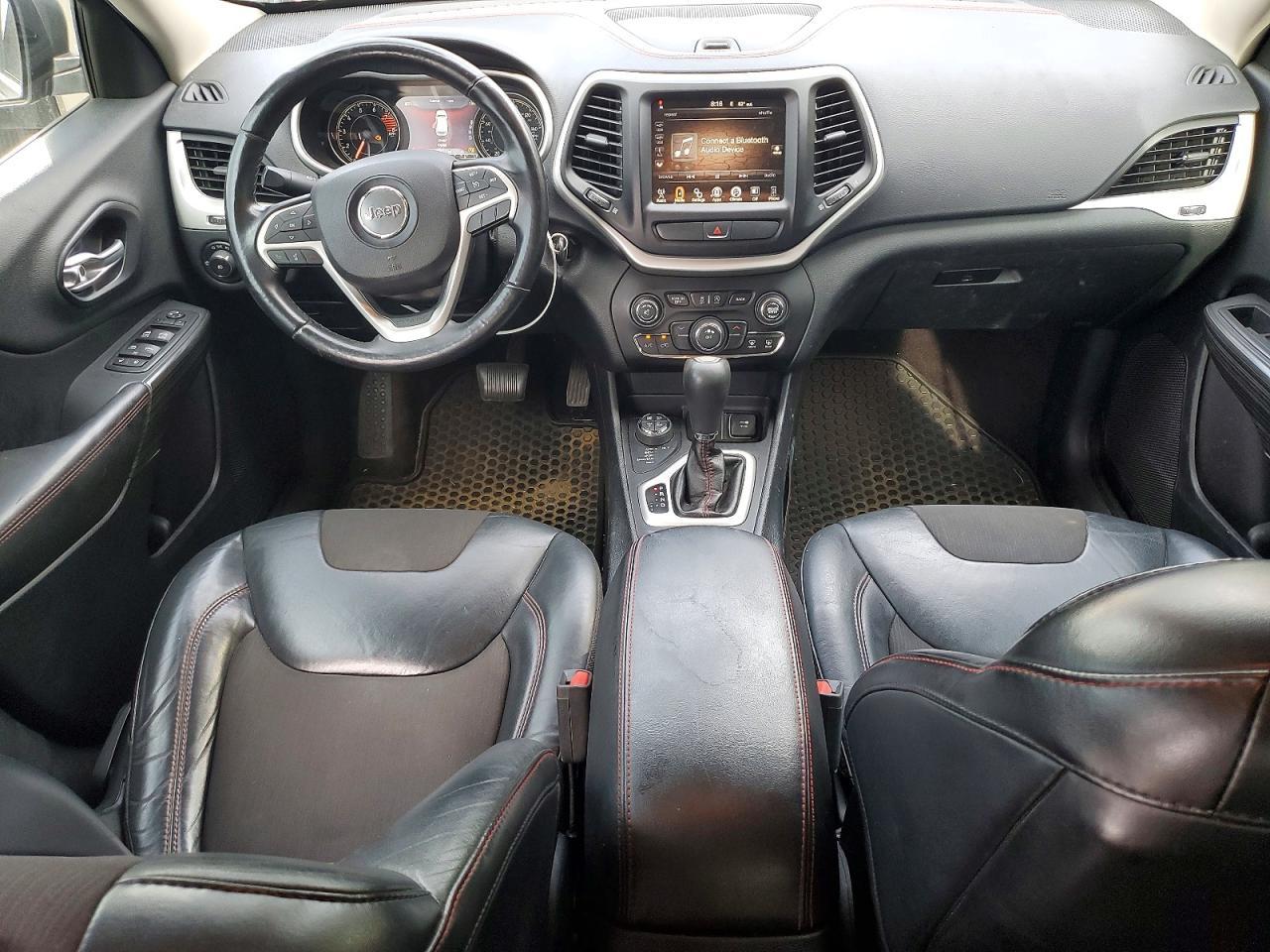 2016 Jeep Cherokee Trailhawk - zdjęcie 8