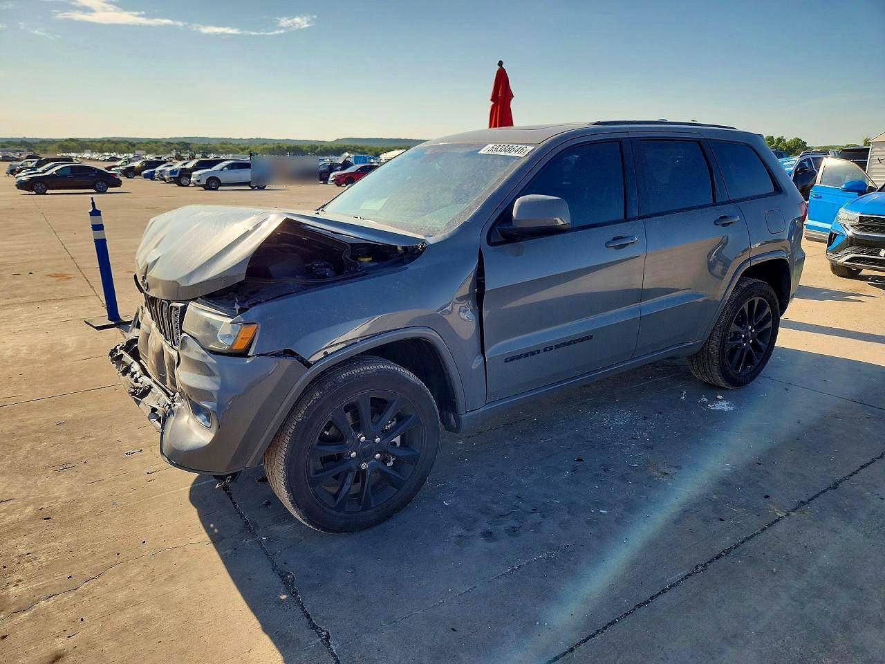 2021 Jeep Grand Cherokee Laredo - zdjęcie główne