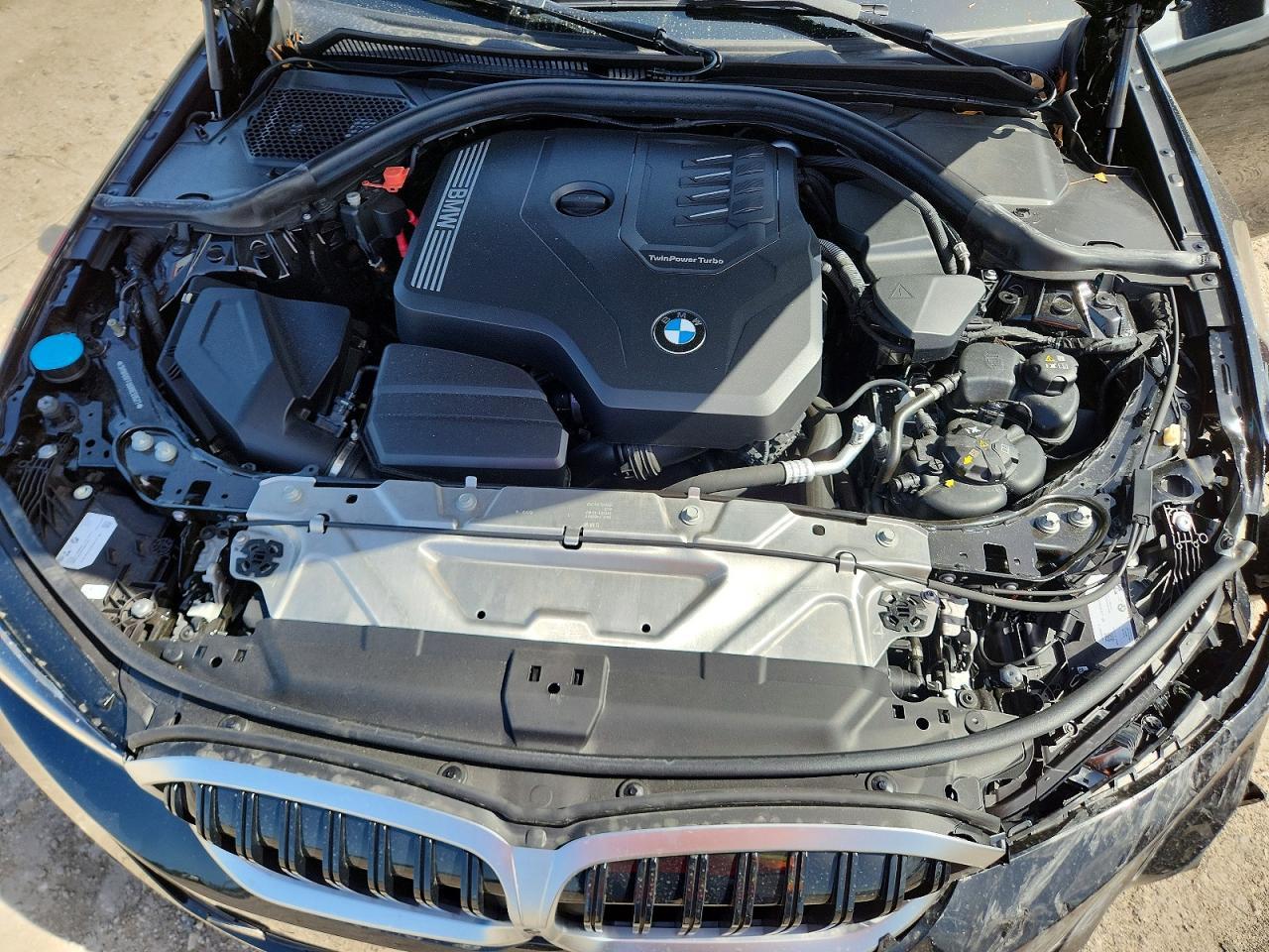 2024 BMW 330I - zdjęcie 11