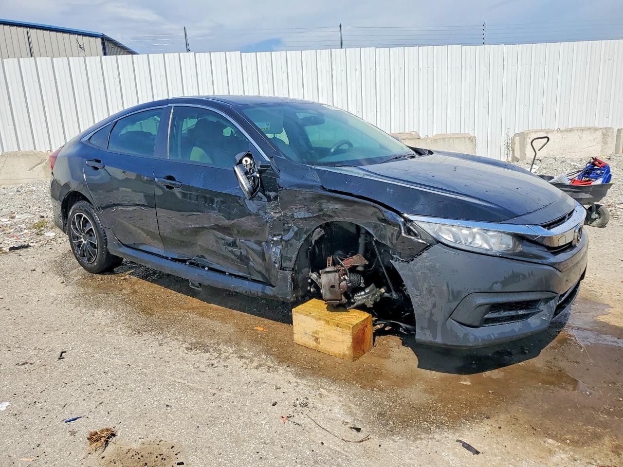2017 Honda Civic Lx - zdjęcie 4