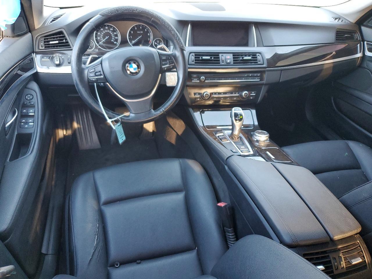 2016 BMW 528 I - zdjęcie 8