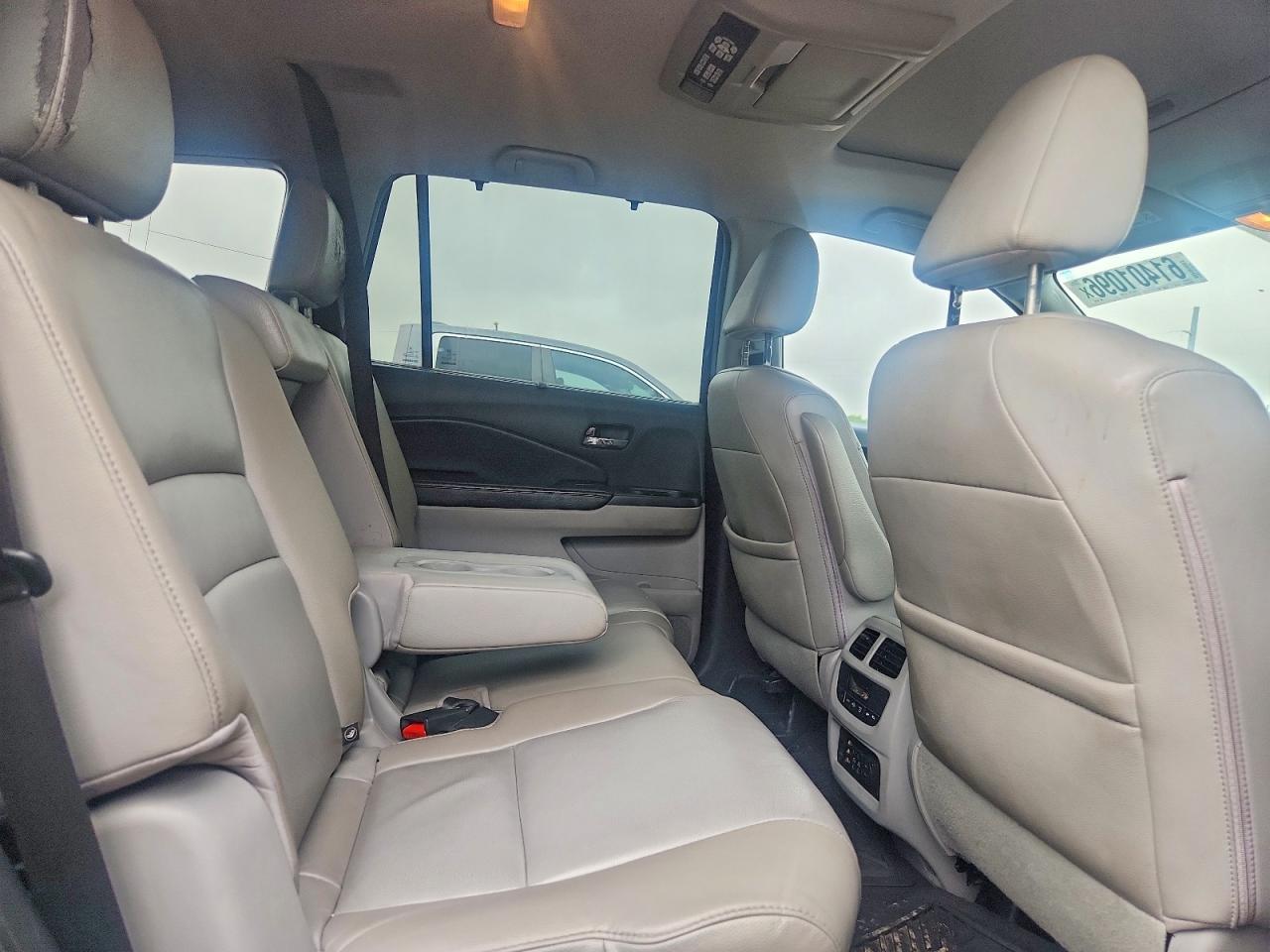 2016 Honda Pilot - zdjęcie 11