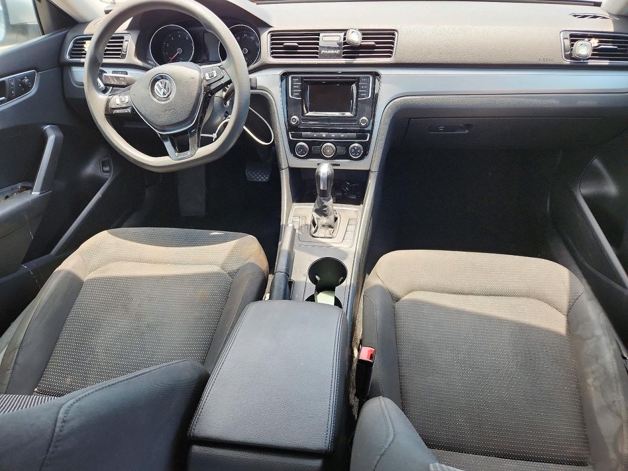 2018 Volkswagen Passat S - zdjęcie 8