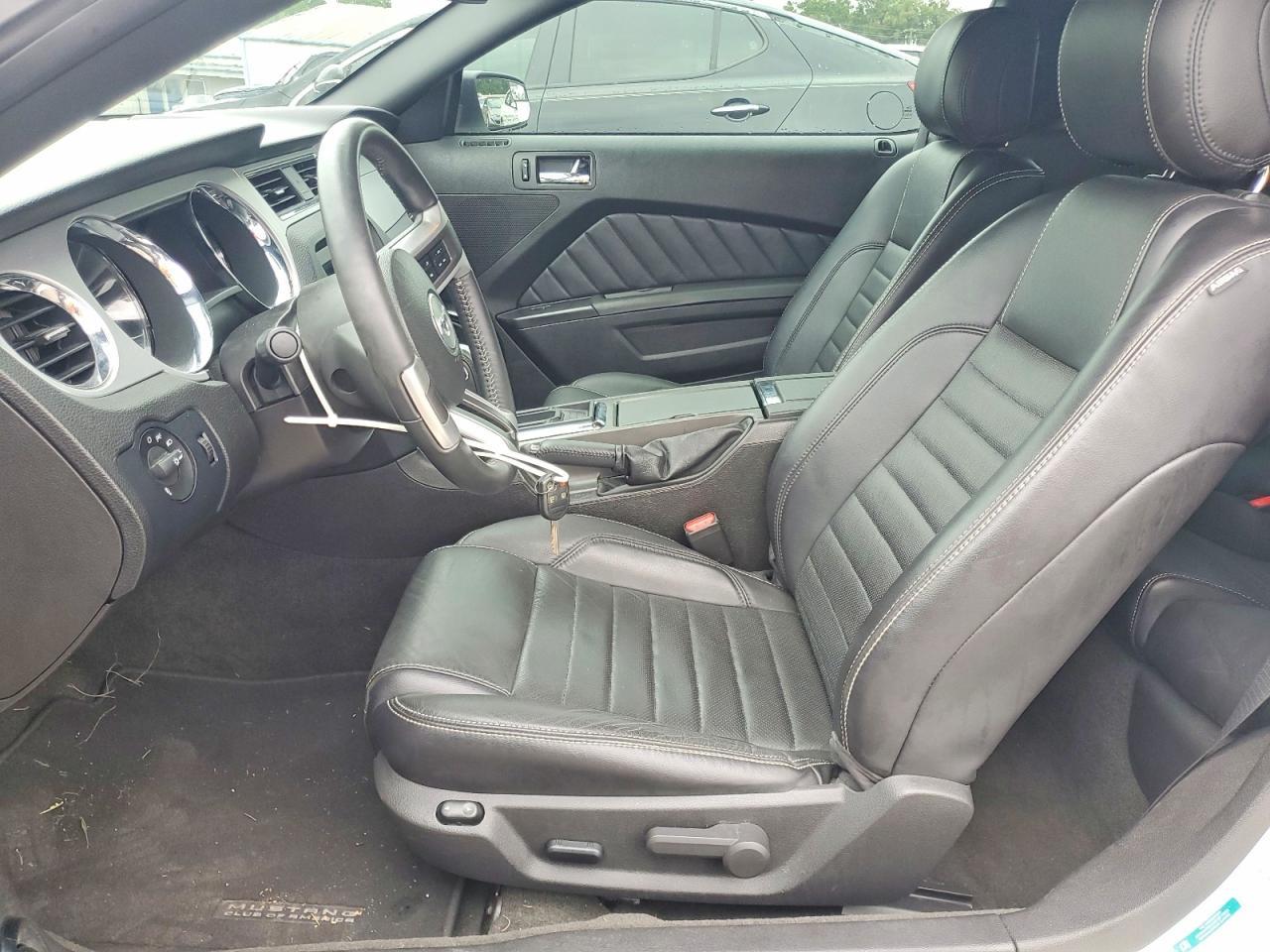 2013 Ford Mustang - zdjęcie 7