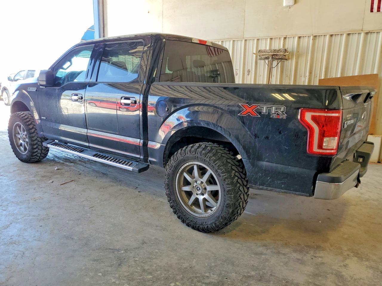 2017 Ford F150 Supercrew - zdjęcie 2