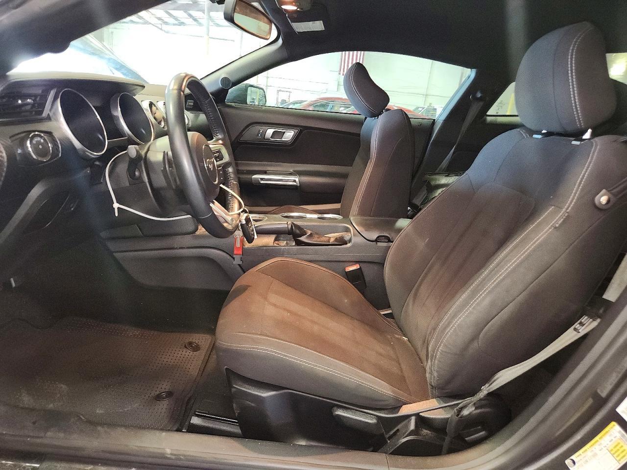 2018 Ford Mustang - zdjęcie 7