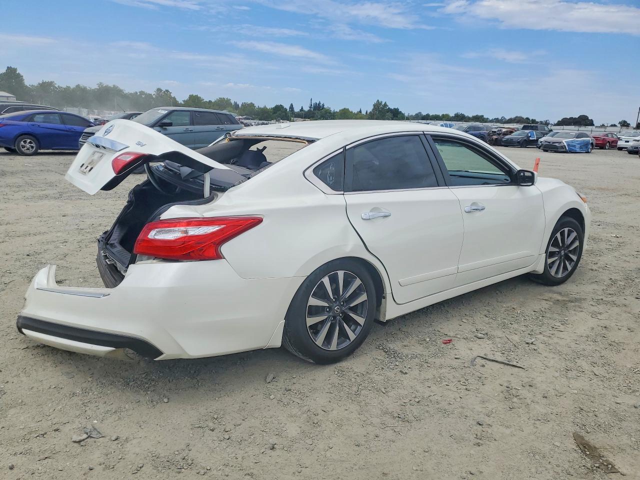 2016 Nissan Altima 2.5 Sv - zdjęcie 3
