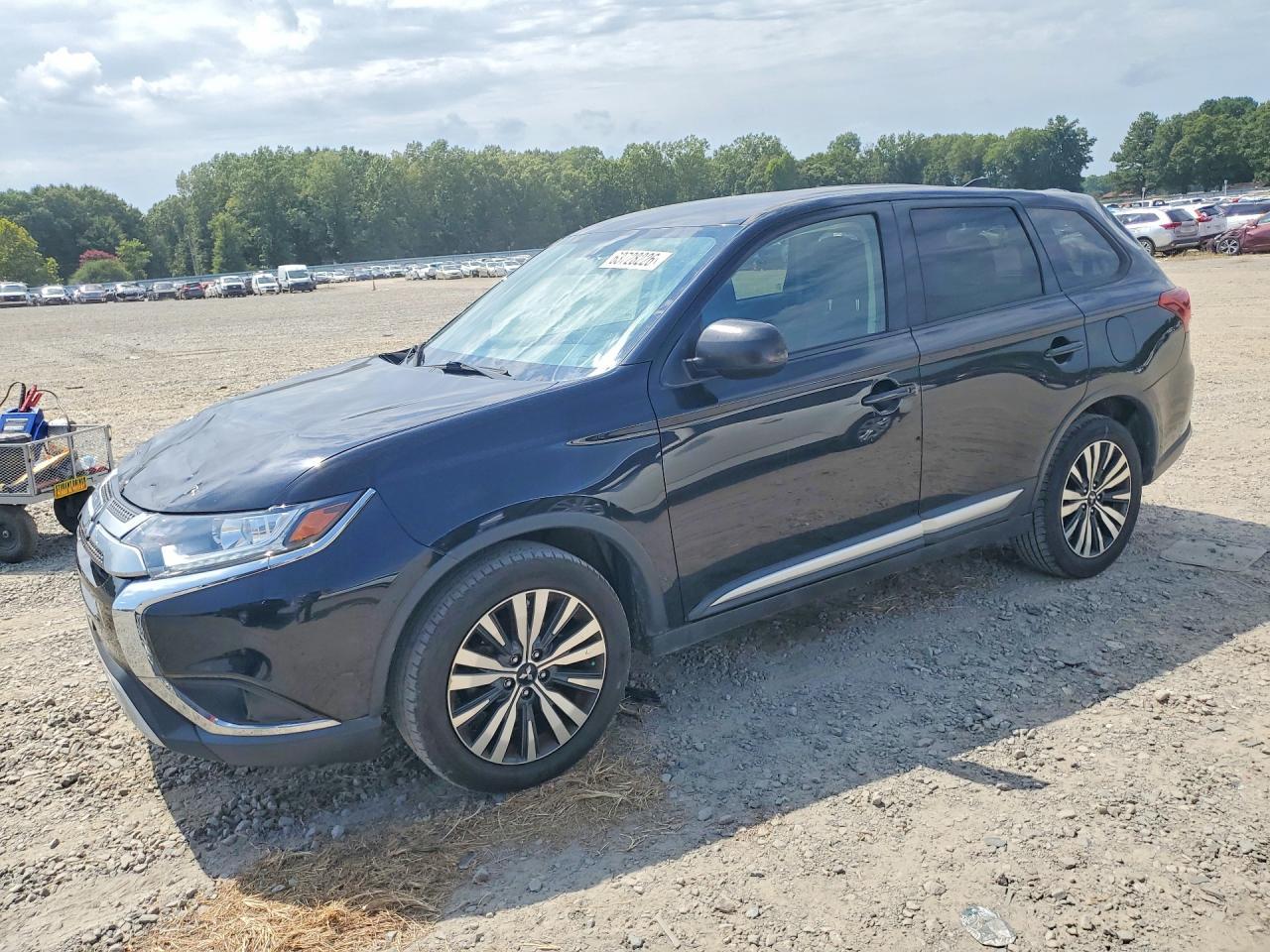 2020 Mitsubishi Outlander Es - zdjęcie główne