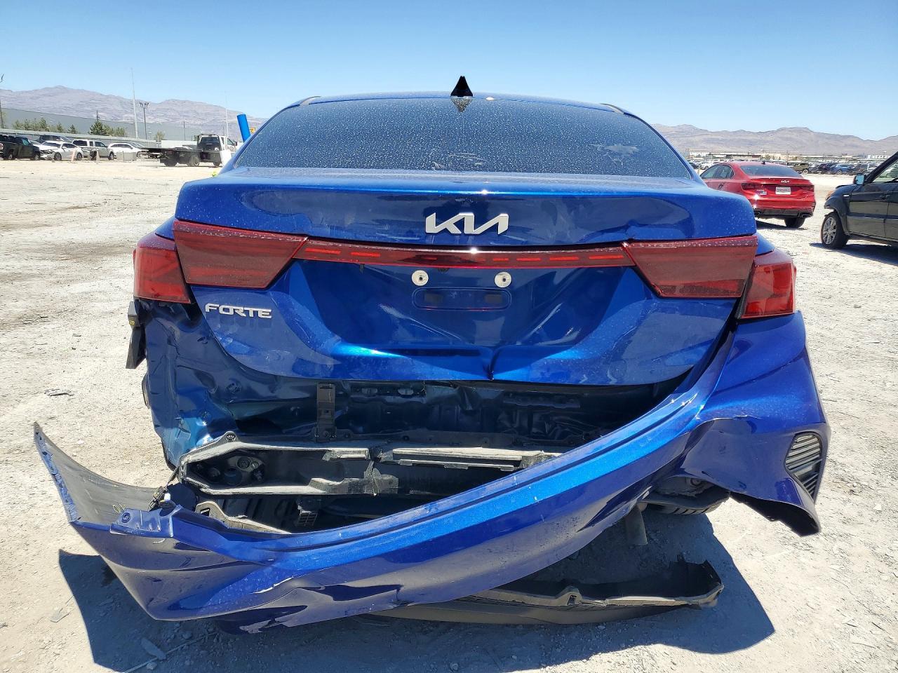 2024 Kia Forte Lxs - zdjęcie 6