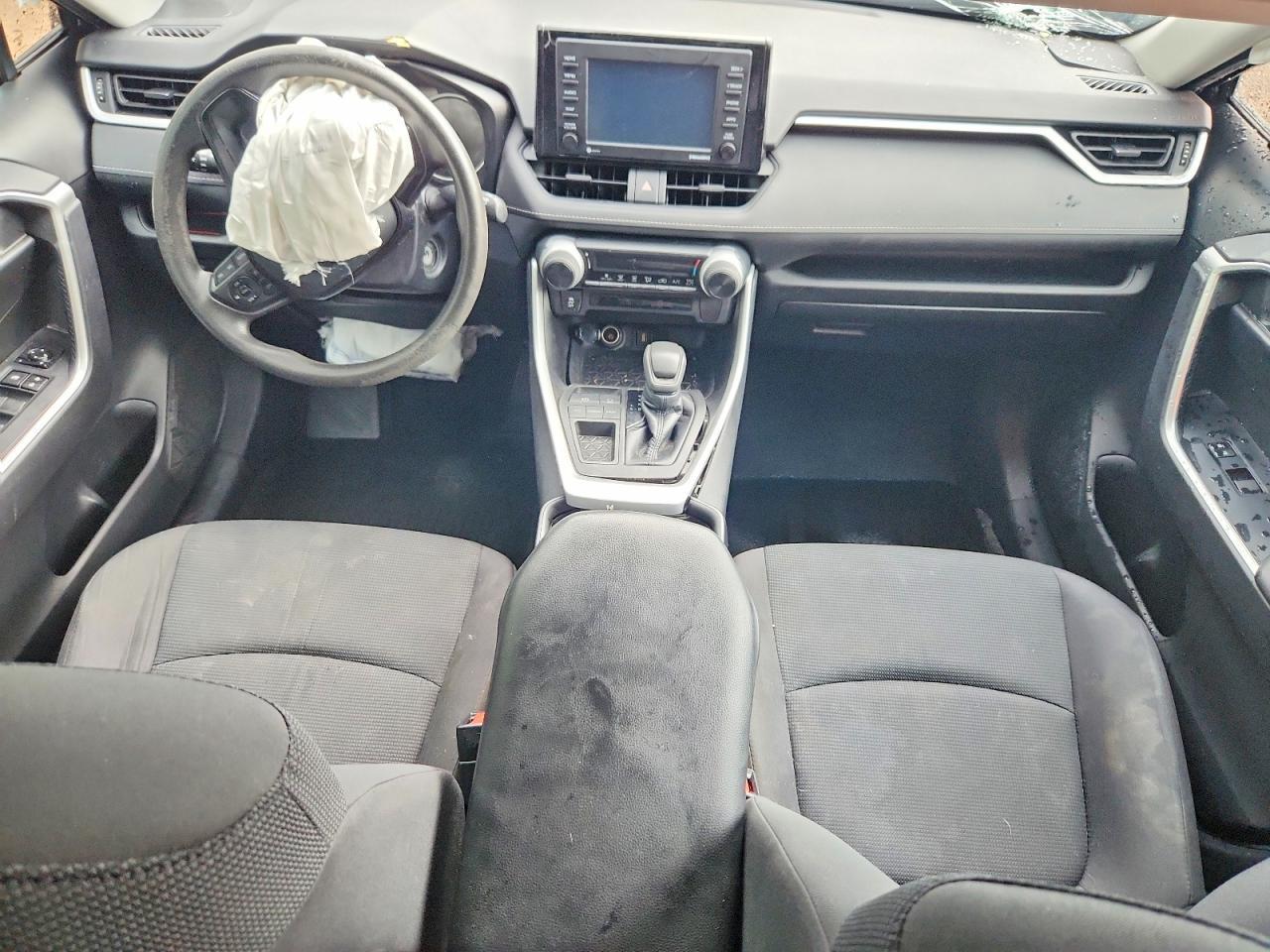 2021 Toyota Rav4 Le - zdjęcie 8
