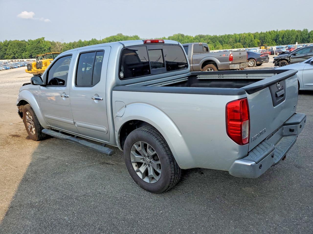 2019 Nissan Frontier Sl - zdjęcie 2
