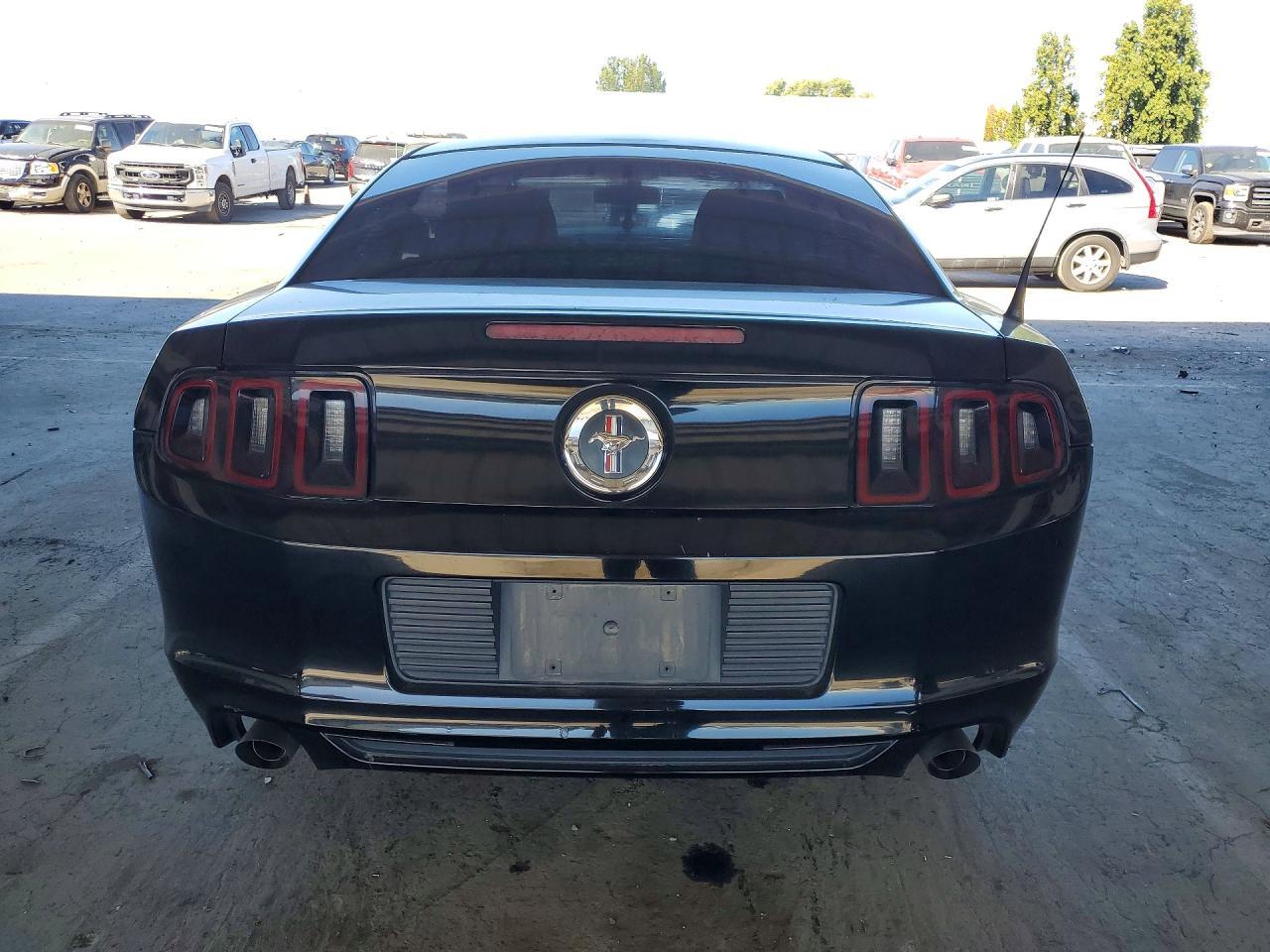 2014 Ford Mustang - zdjęcie 6