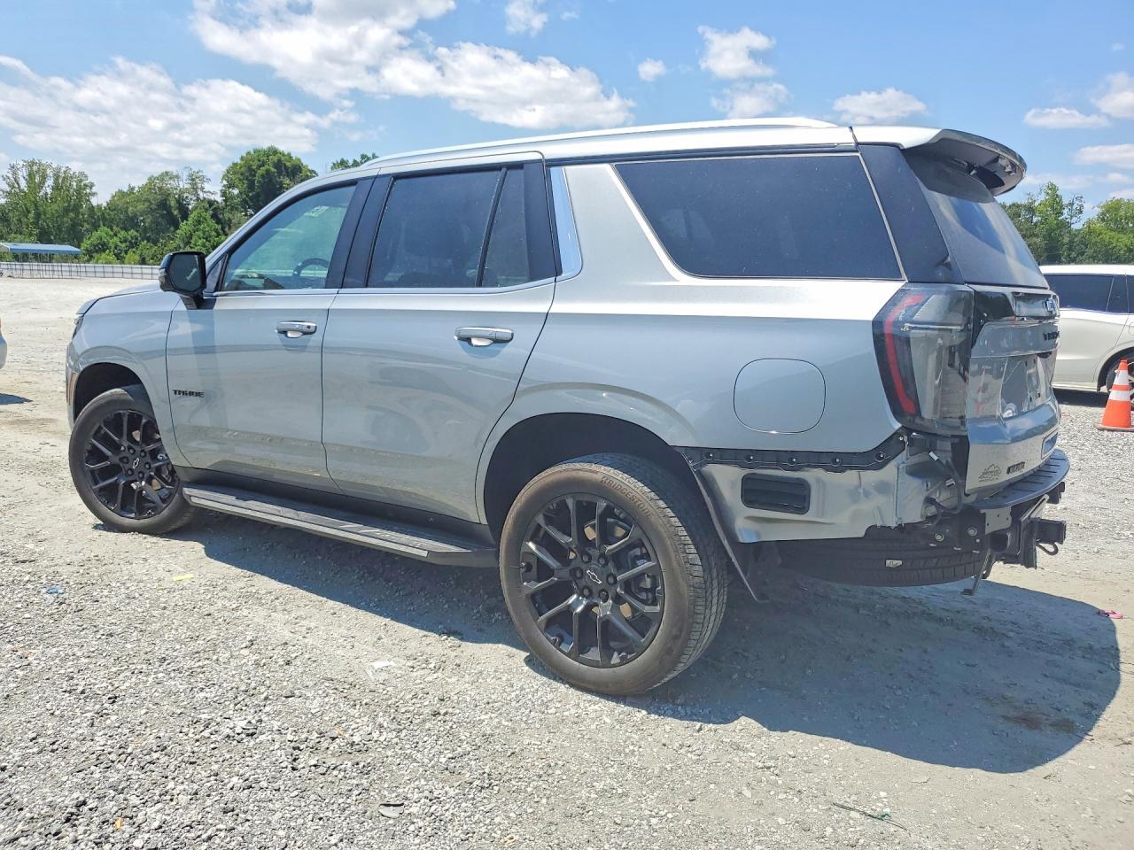 2025 Chevrolet Tahoe K1500 Lt - zdjęcie 2
